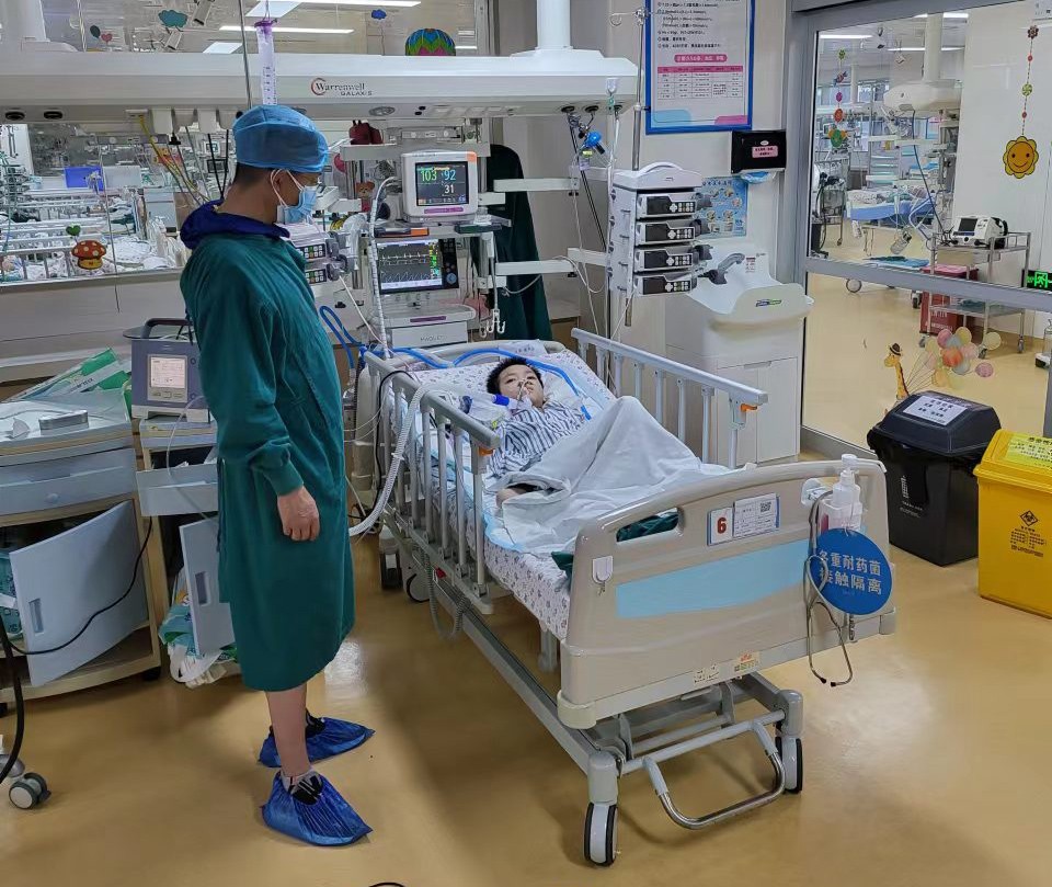 安乡县跨省救护车出租公司