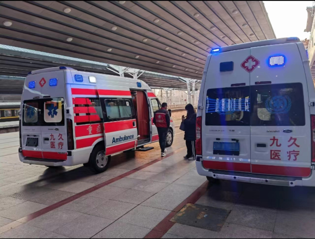 安乡县救护车长途转运